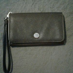 Wallet wristlet